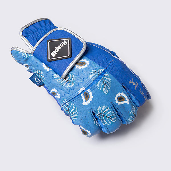 Golf gloves [paisley] (blue) worn on right hand, unisex